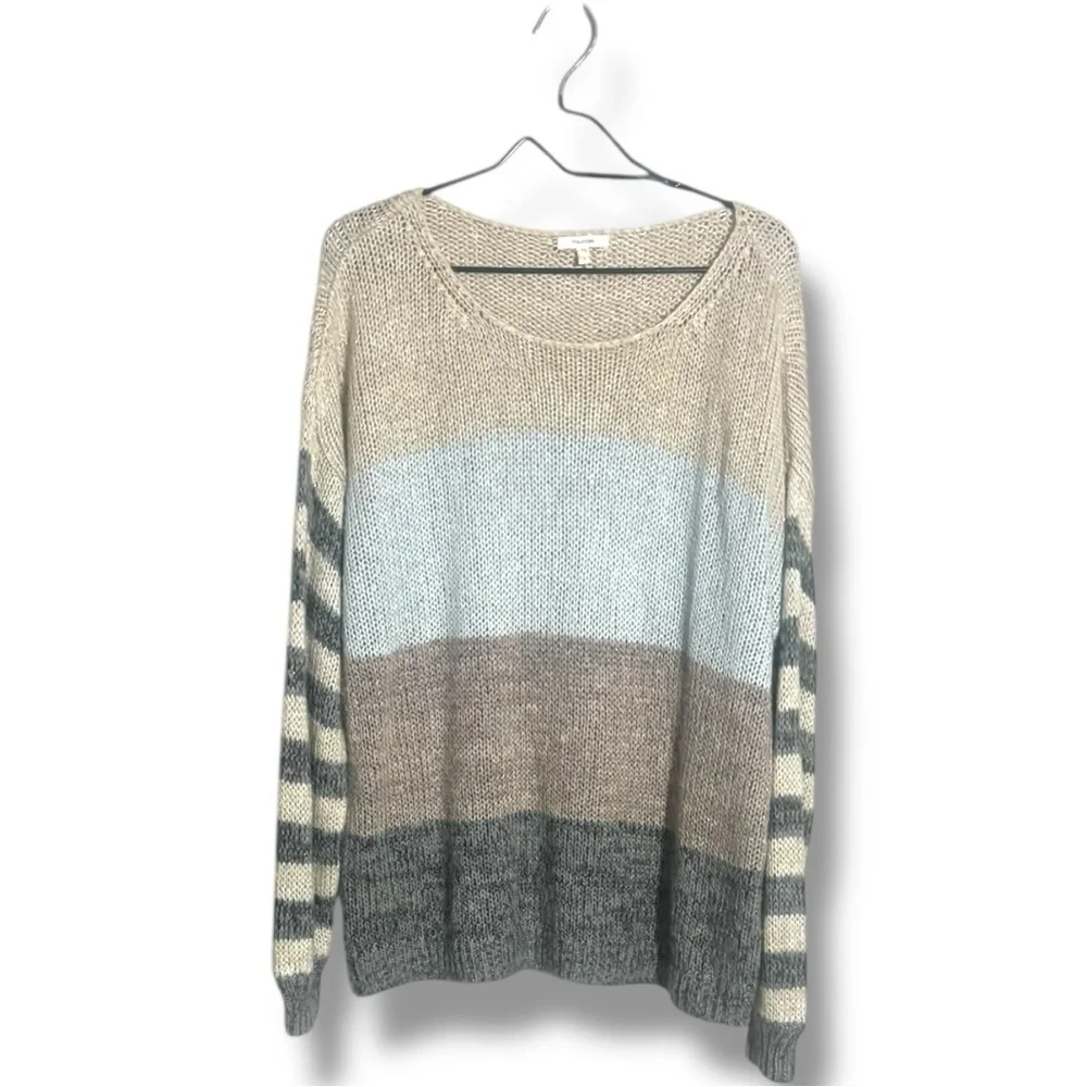 Maurices Elegant Colorblock Blue/Gray/Tan Lightweight Loose Fit Women's Sweater